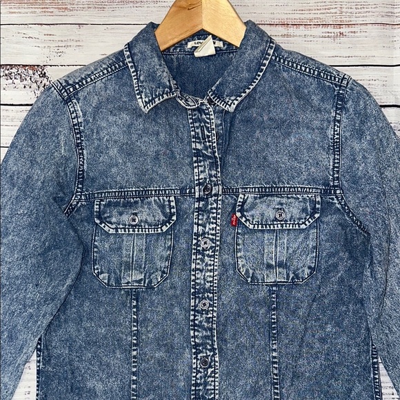 Levi's Blue Denim Button Down Shirt Sz.‎ S - Picture 3 of 10